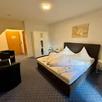 Hotel-restaurant Christine 호텔 3*